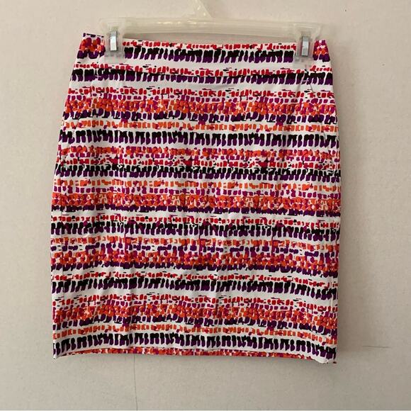 Ann Taylor Pink Patterned Madison Pencil Skirt Petite - Picture 1 of 5